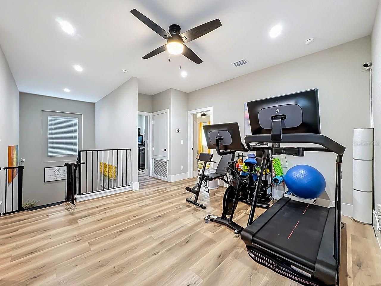 2720 S Shine Avenue, Orlando, FL 32806 Photo