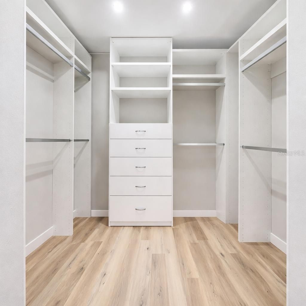 2720 S Shine Avenue, Orlando, FL 32806 Photo