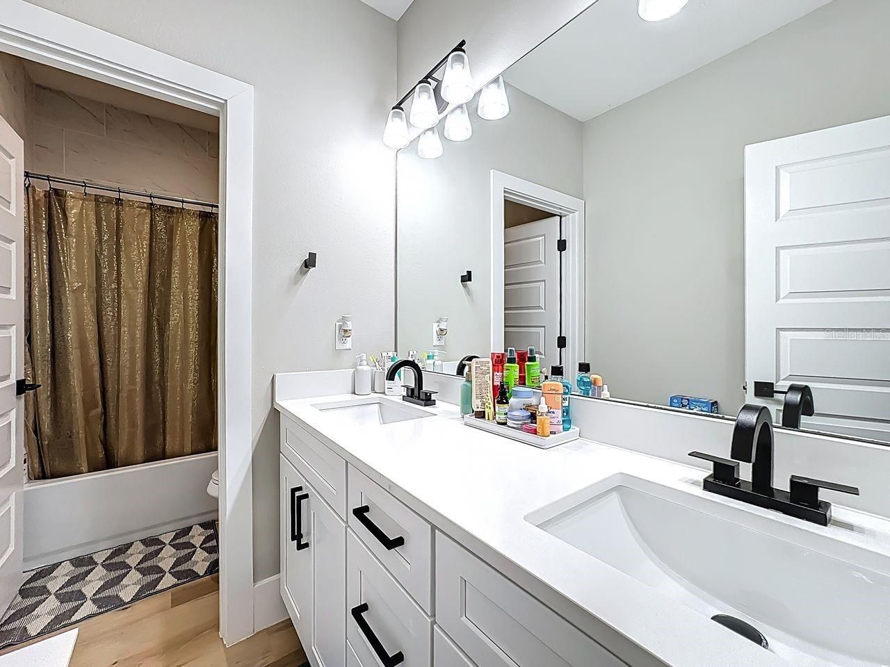 2720 S Shine Avenue, Orlando, FL 32806 Photo