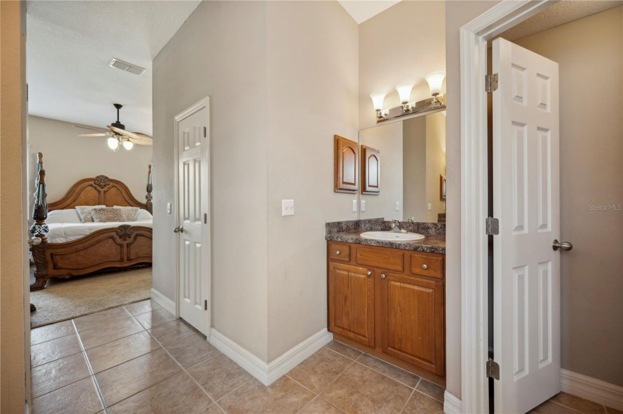 6339 Alamanda Hills Drive, Lakeland, FL 33813 Photo
