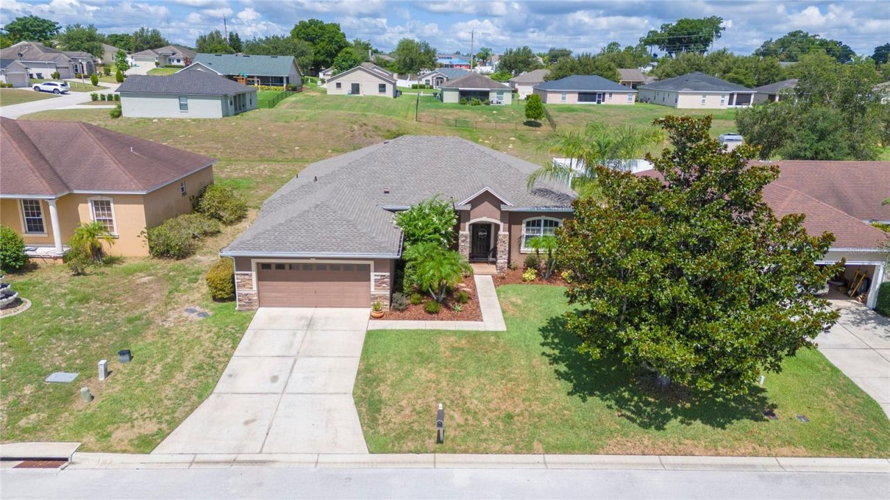 6339 Alamanda Hills Drive, Lakeland, FL 33813 Photo