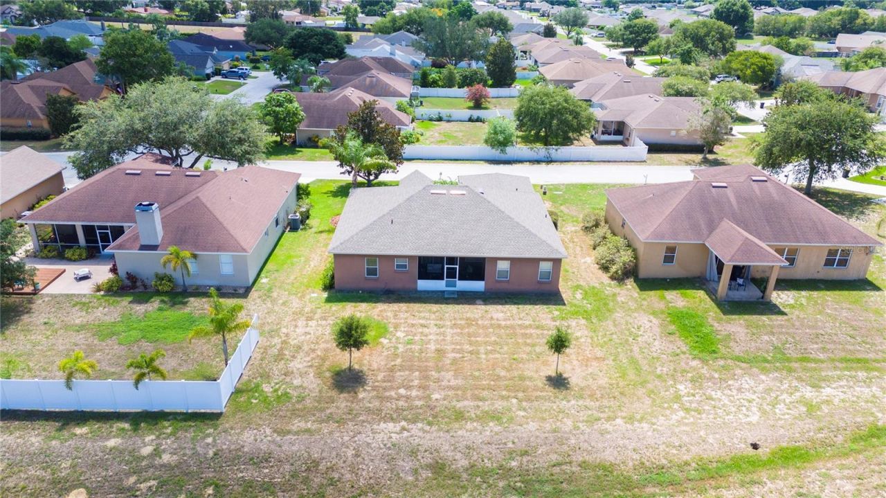 6339 Alamanda Hills Drive, Lakeland, FL 33813 Photo