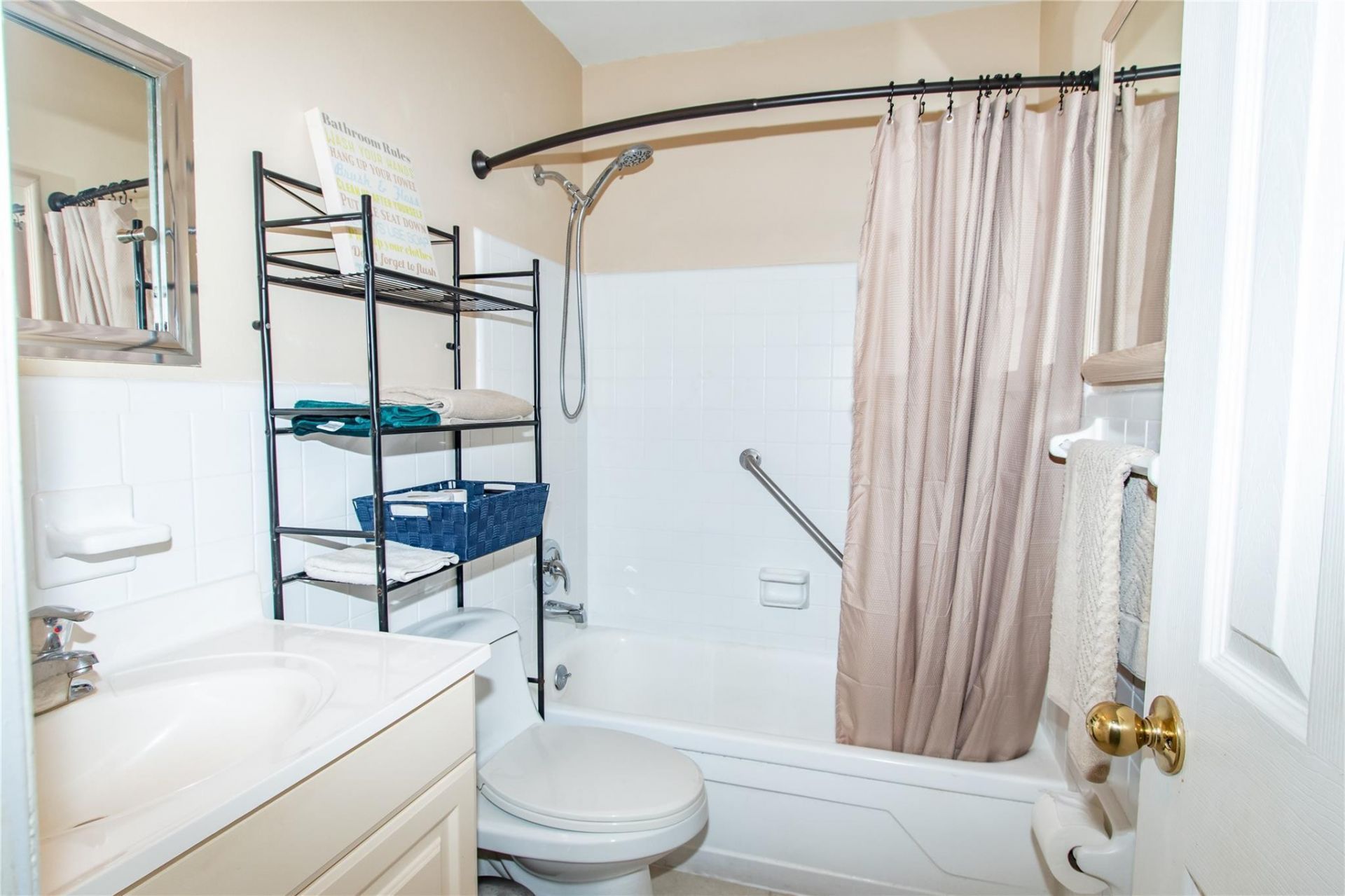 1920 NE 51st Court, Unit 208, Fort Lauderdale, FL 33308 Photo