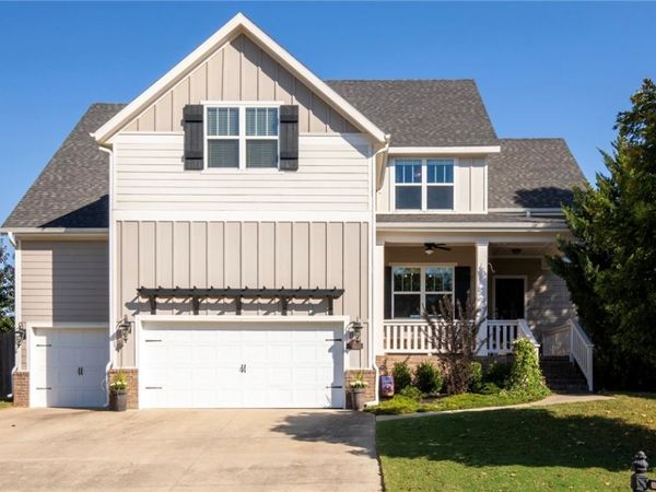 1010 Chancery Lane, Cave Springs, AR 72718