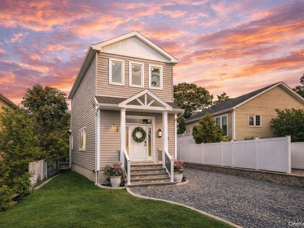 119 Whittier Drive , Kings Park, NY 11754