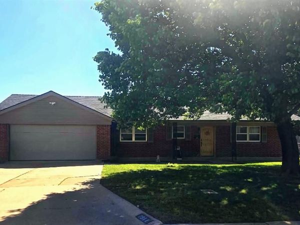 2911 NW Templeton Terrace, Lawton, OK 73505