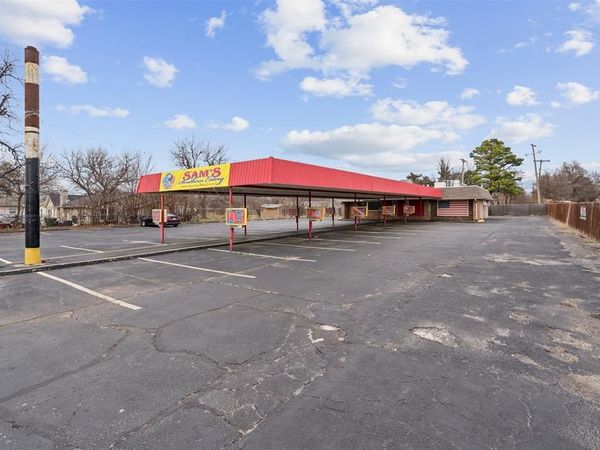 9411 NE 10th Street, Midwest City, OK 73130