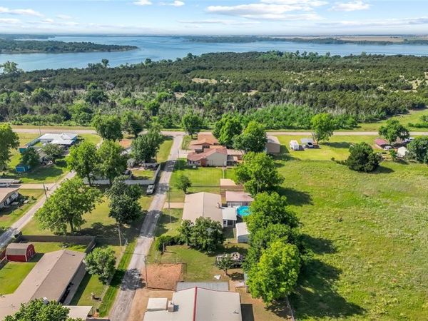 122 Meadowlark Lane, Fort Cobb, OK 73038