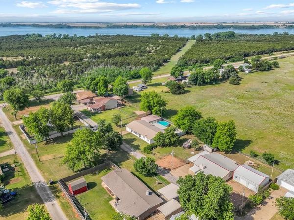 122 Meadowlark Lane, Fort Cobb, OK 73038