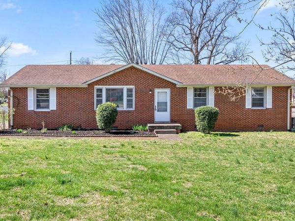 205 Morningside Dr, Clarksville, TN 37042