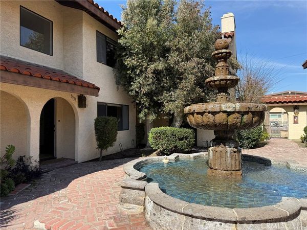 3944 Howard Ave, Los Alamitos, CA 90720