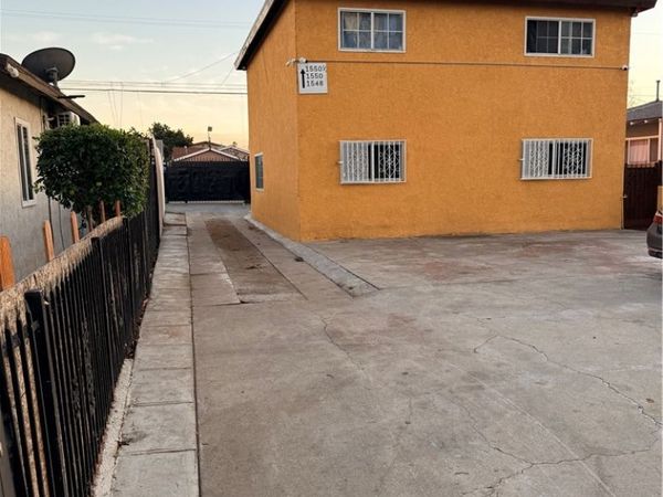 1550 W 59th Place, Unit 2, Los Angeles, CA 90047