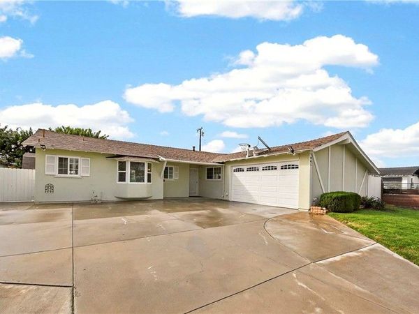 7961 La Corona Way, Buena Park, CA 90620