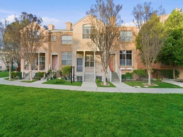 126 Pacchetti Way, Mountain View, CA 94040