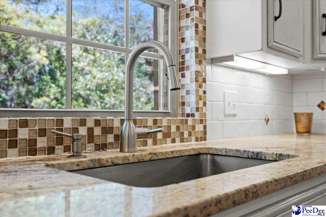 1018 Santee Dr. Photo 12