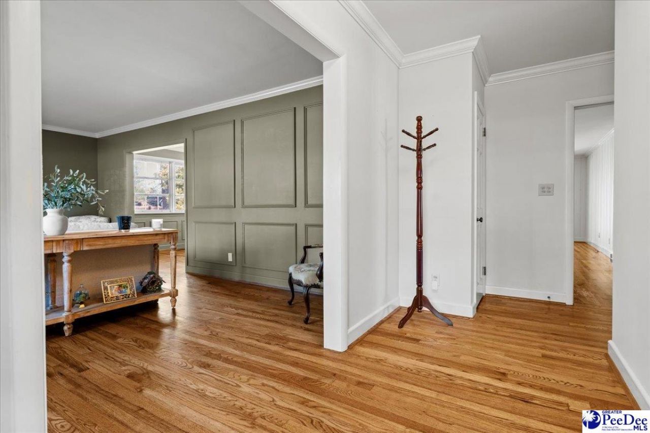 1018 Santee Dr. Photo 4