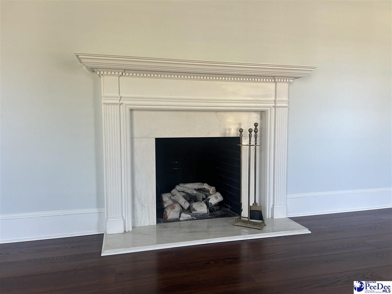 615 E Main St. Photo 12