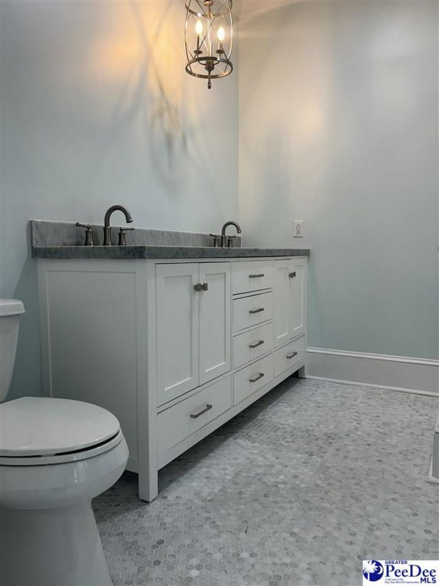 615 E Main St. Photo 22