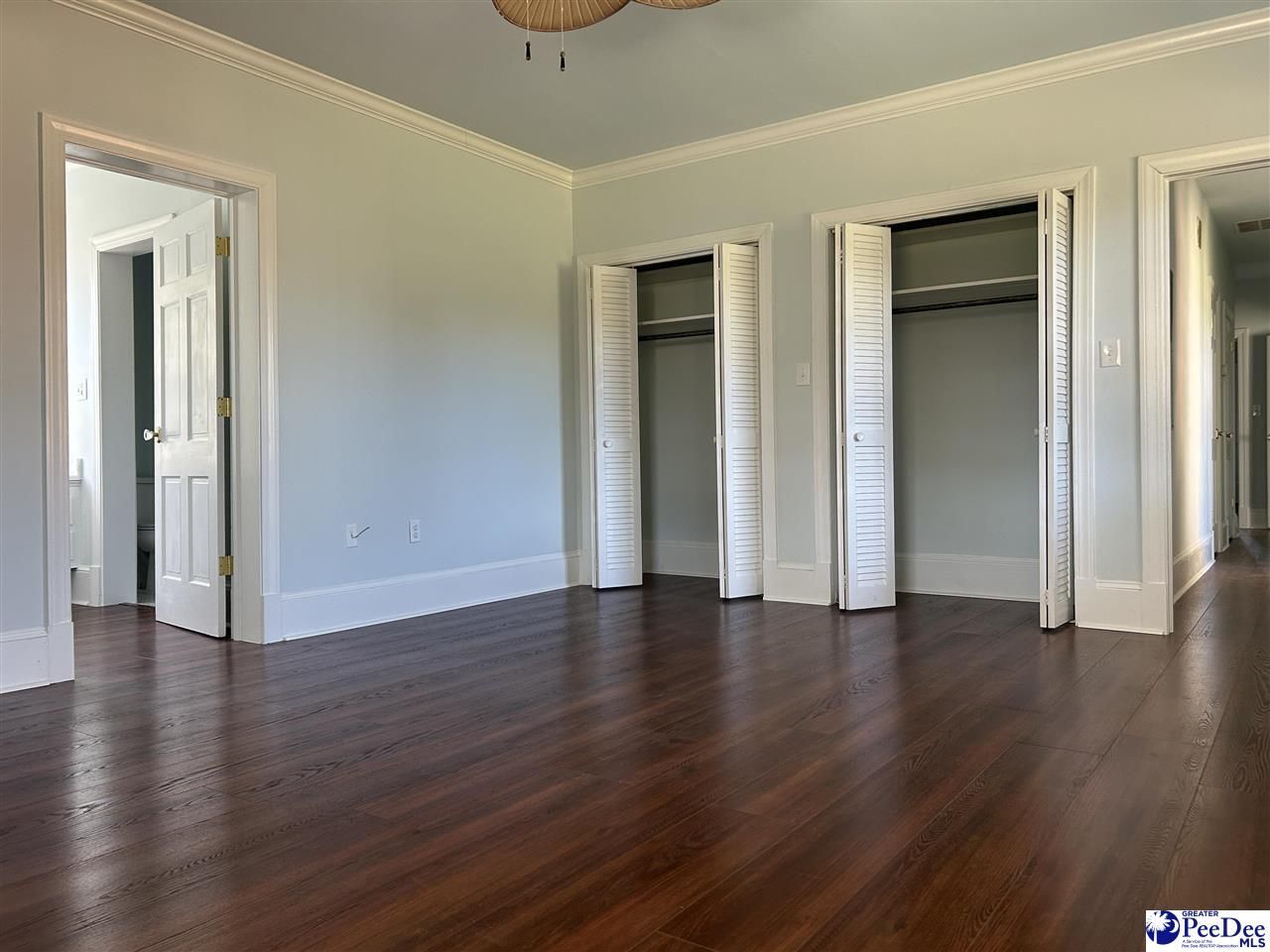 615 E Main St. Photo 30