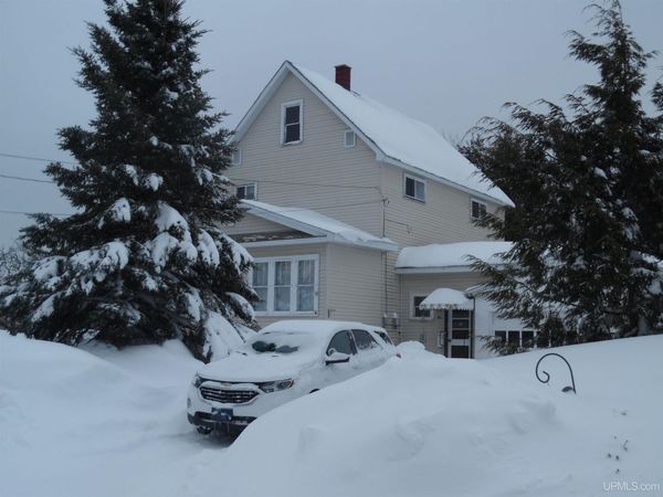 46 Stanton Avenue, South Range, MI 49963