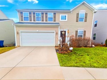 38446 Foxglen Avenue, Avon, OH 44011