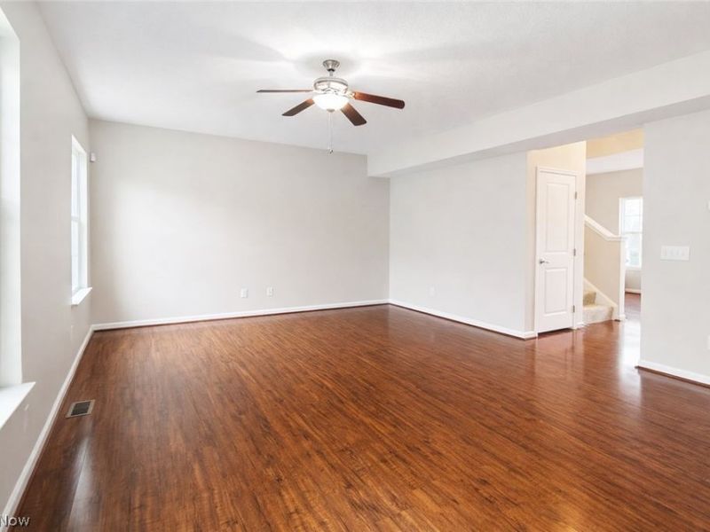 38446 Foxglen Avenue, Avon, OH 44011 Photo 12