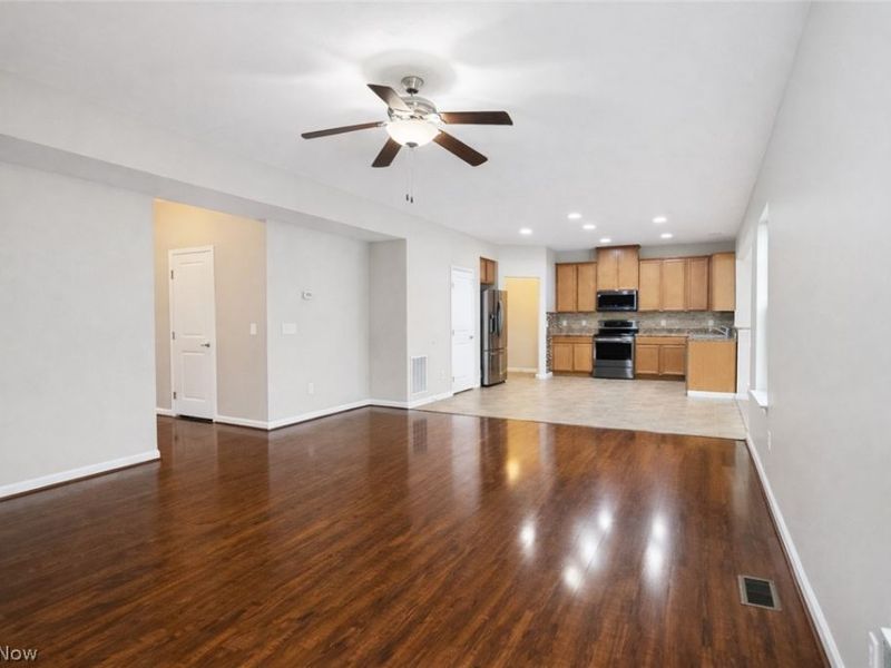 38446 Foxglen Avenue, Avon, OH 44011 Photo 13