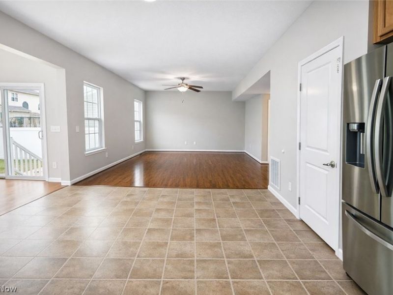 38446 Foxglen Avenue, Avon, OH 44011 Photo 14