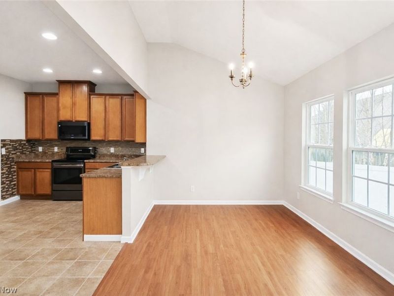 38446 Foxglen Avenue, Avon, OH 44011 Photo 8