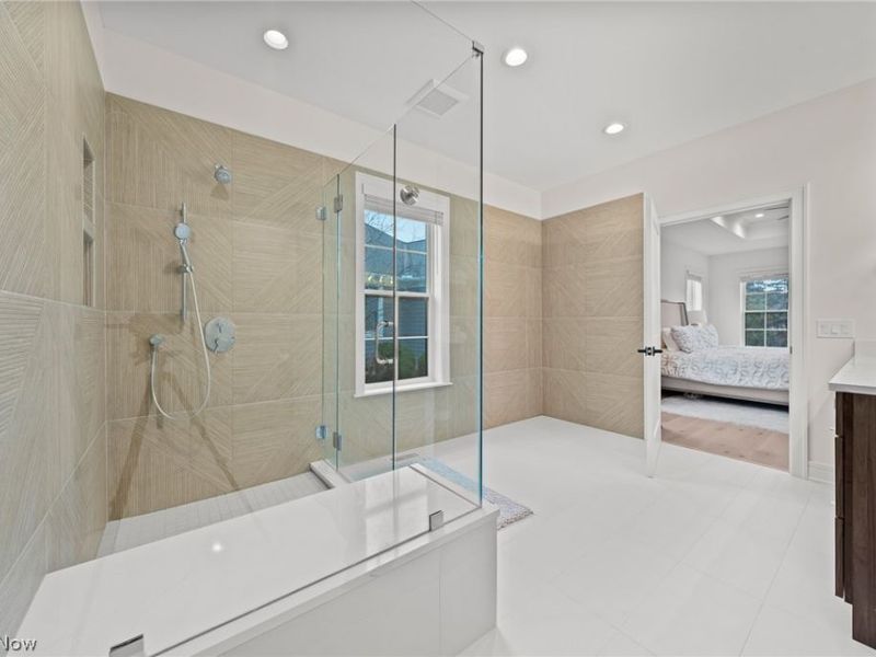 3525 Rembrandt Lane, Cleveland, OH 44124 Photo 19