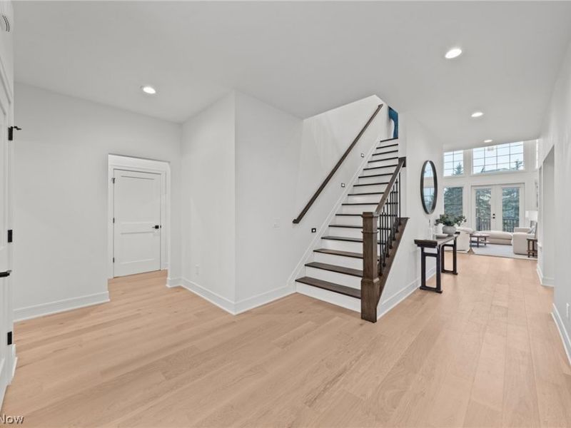 3525 Rembrandt Lane, Cleveland, OH 44124 Photo 3