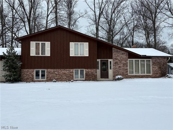 32612 Redwood Boulevard, Avon Lake, OH 44012