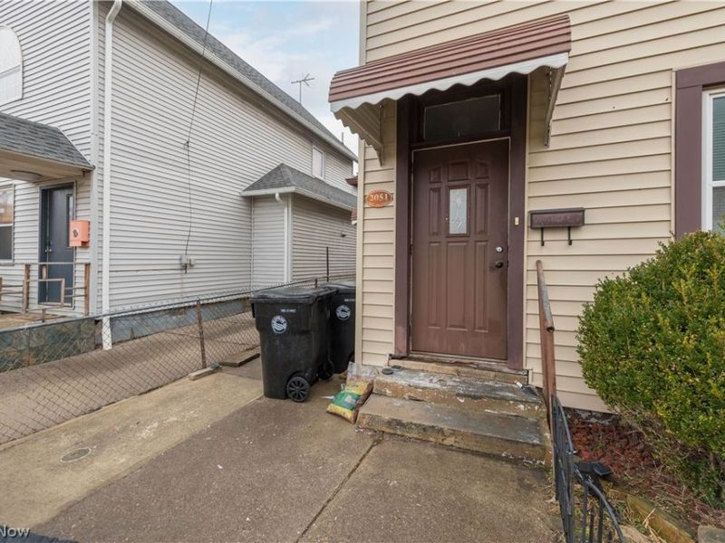 2051 W 18 Street, Cleveland, OH 44113 Photo 5