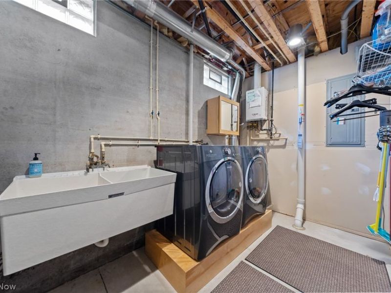 1589 E 118th Street, Cleveland, OH 44106 Photo 42