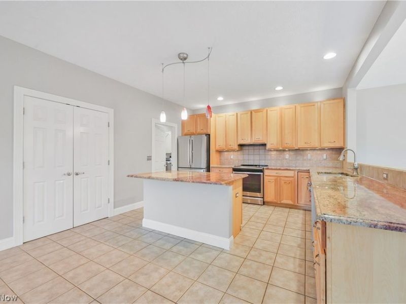 1693 Elm Drive, Avon, OH 44011 Photo 11