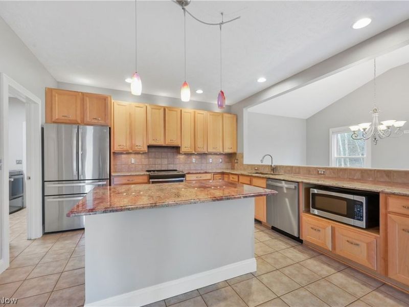 1693 Elm Drive, Avon, OH 44011 Photo 12