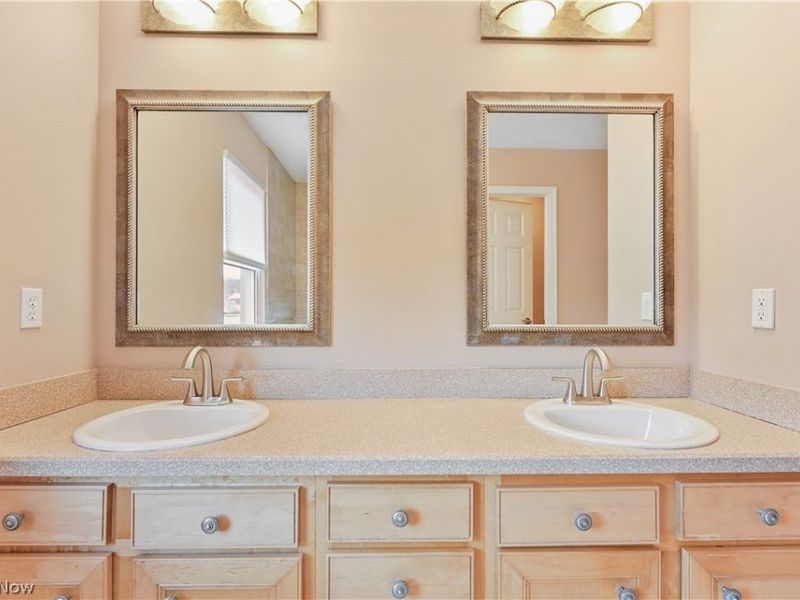 1693 Elm Drive, Avon, OH 44011 Photo 28