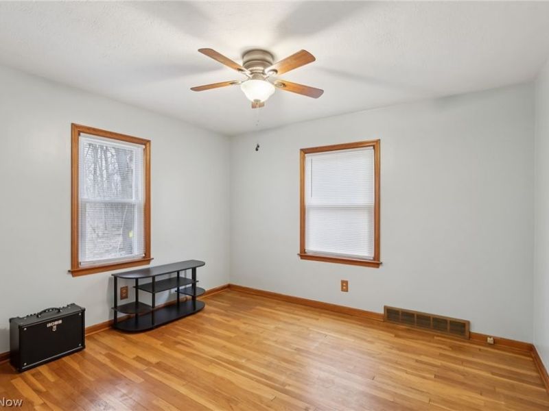 365 Larkin Avenue, Akron, OH 44305 Photo 14