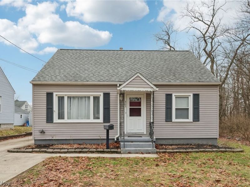 365 Larkin Avenue, Akron, OH 44305 Photo 2