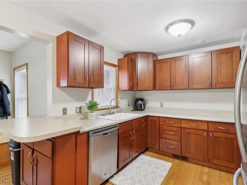 365 Larkin Avenue, Akron, OH 44305 Photo 8