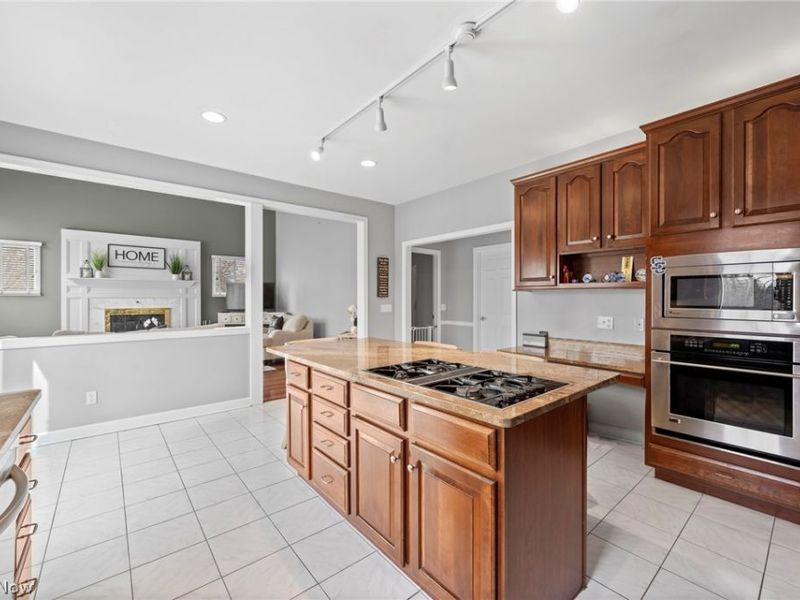 39700 Alsace Court, Solon, OH 44139 Photo 18