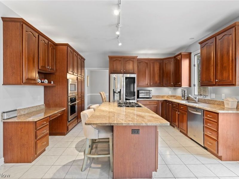 39700 Alsace Court, Solon, OH 44139 Photo 22