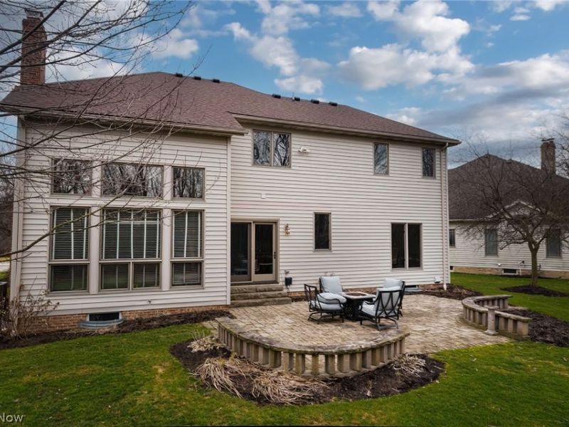 39700 Alsace Court, Solon, OH 44139 Photo 4