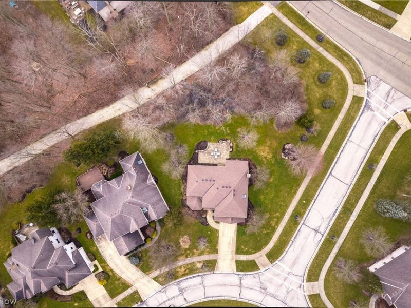 39700 Alsace Court, Solon, OH 44139 Photo 6