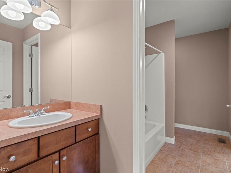 36965 Wexford Drive, Solon, OH 44139 Photo 31