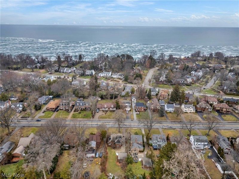 20791 Lake Road, Rocky River, OH 44116 Photo 4