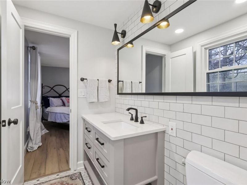 117 E Cottage Street, Chagrin Falls, OH 44022 Photo 12