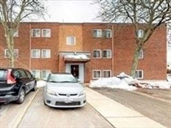 97 Colonel Bell Dr, Unit 8, Brockton, MA 02301