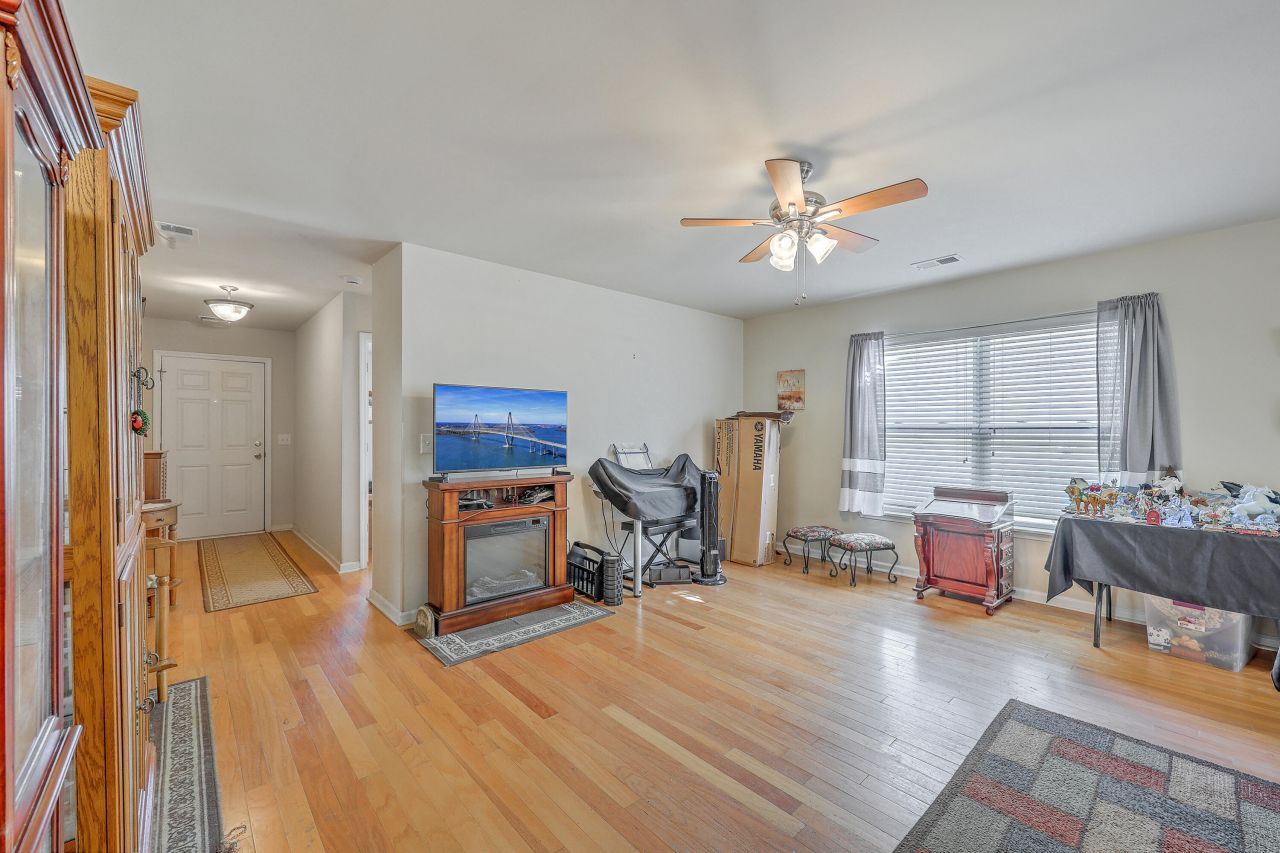 139 Coosawatchie Street Photo 14