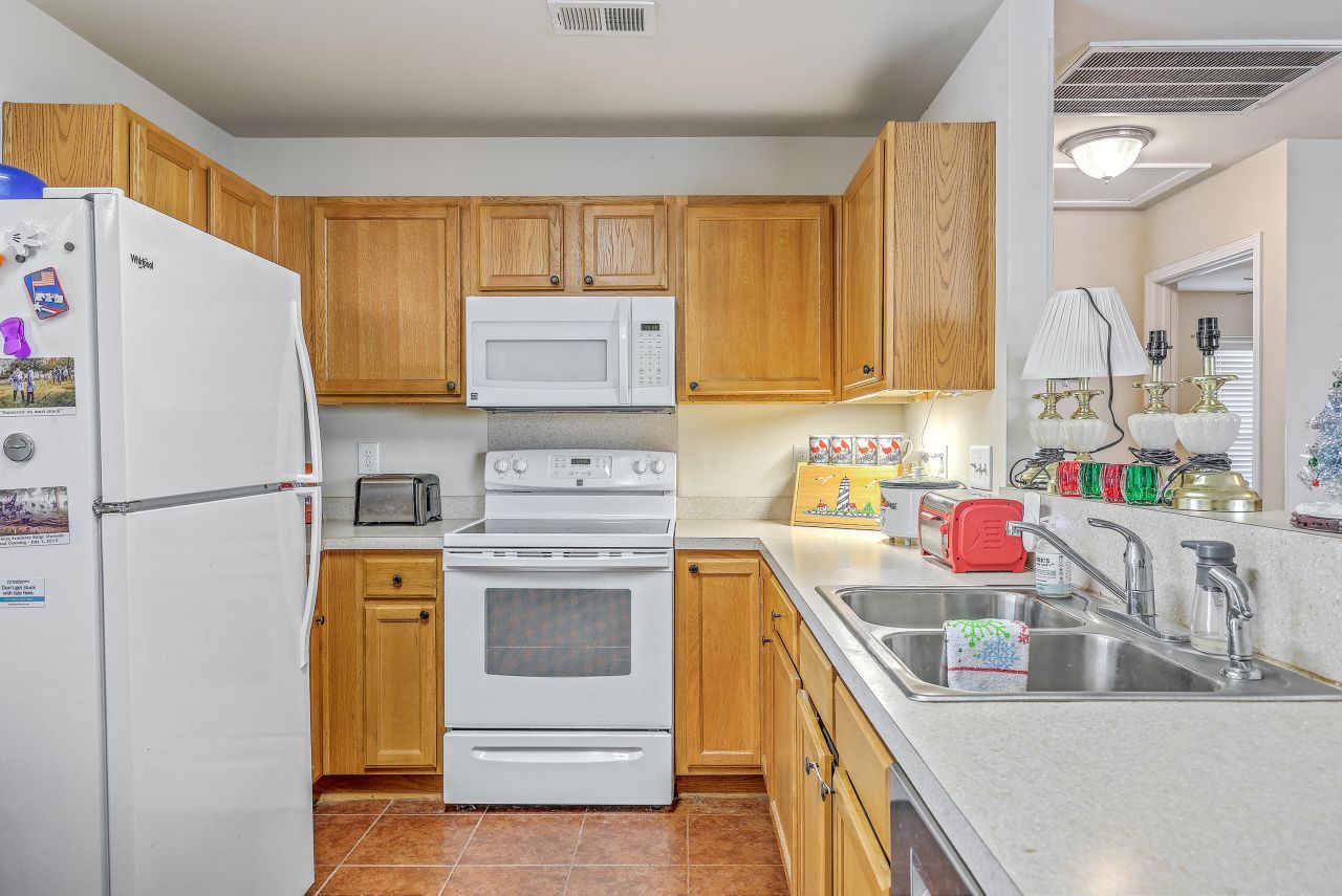 139 Coosawatchie Street Photo 5